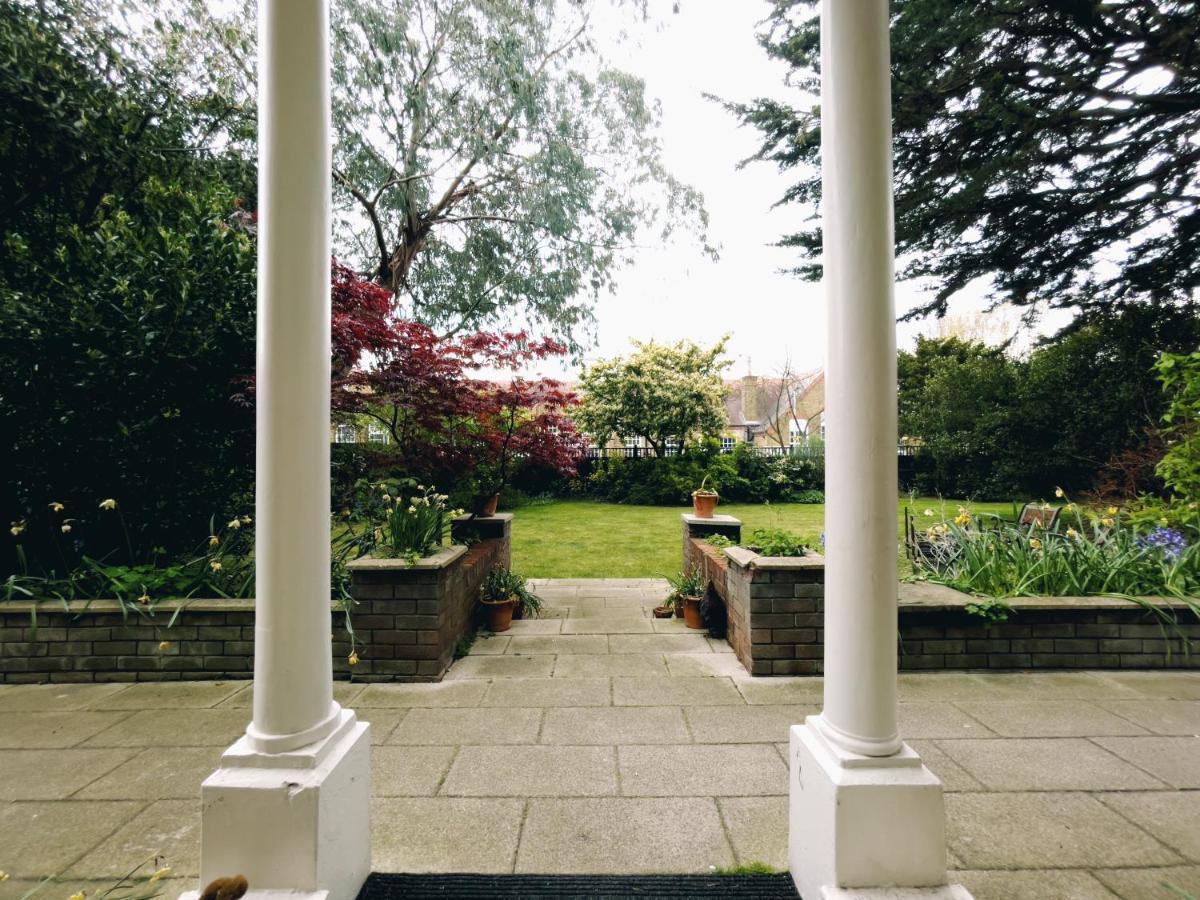 Manor House Of Cheshunt- Historic Villa 외부 사진