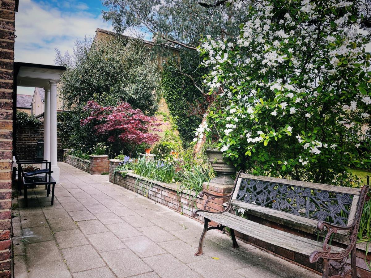 Manor House Of Cheshunt- Historic Villa 외부 사진